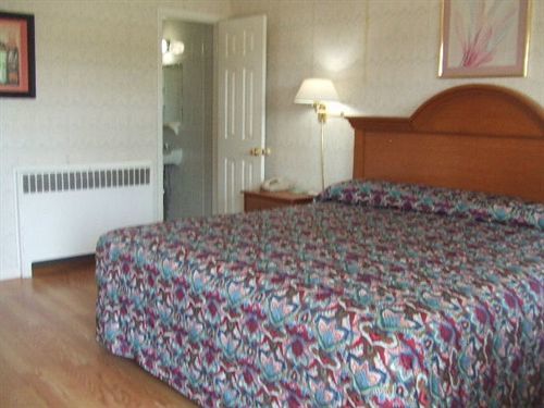 Robin Hood Motel Саратога-Спрінгс Номер фото